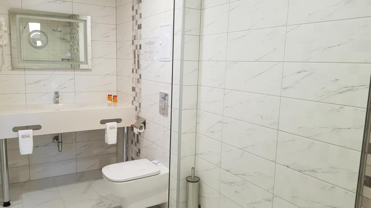 Sps Hotel Plovdiv Ngoại thất bức ảnh