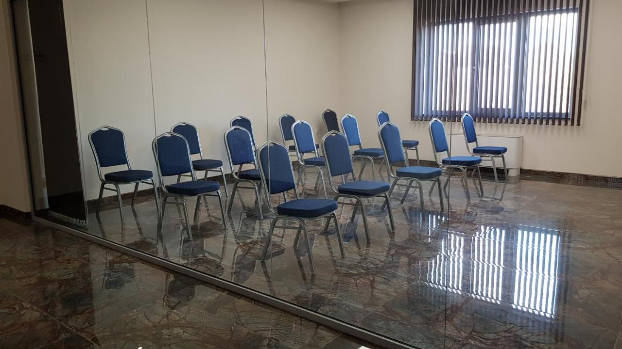 Sps Hotel Plovdiv Ngoại thất bức ảnh