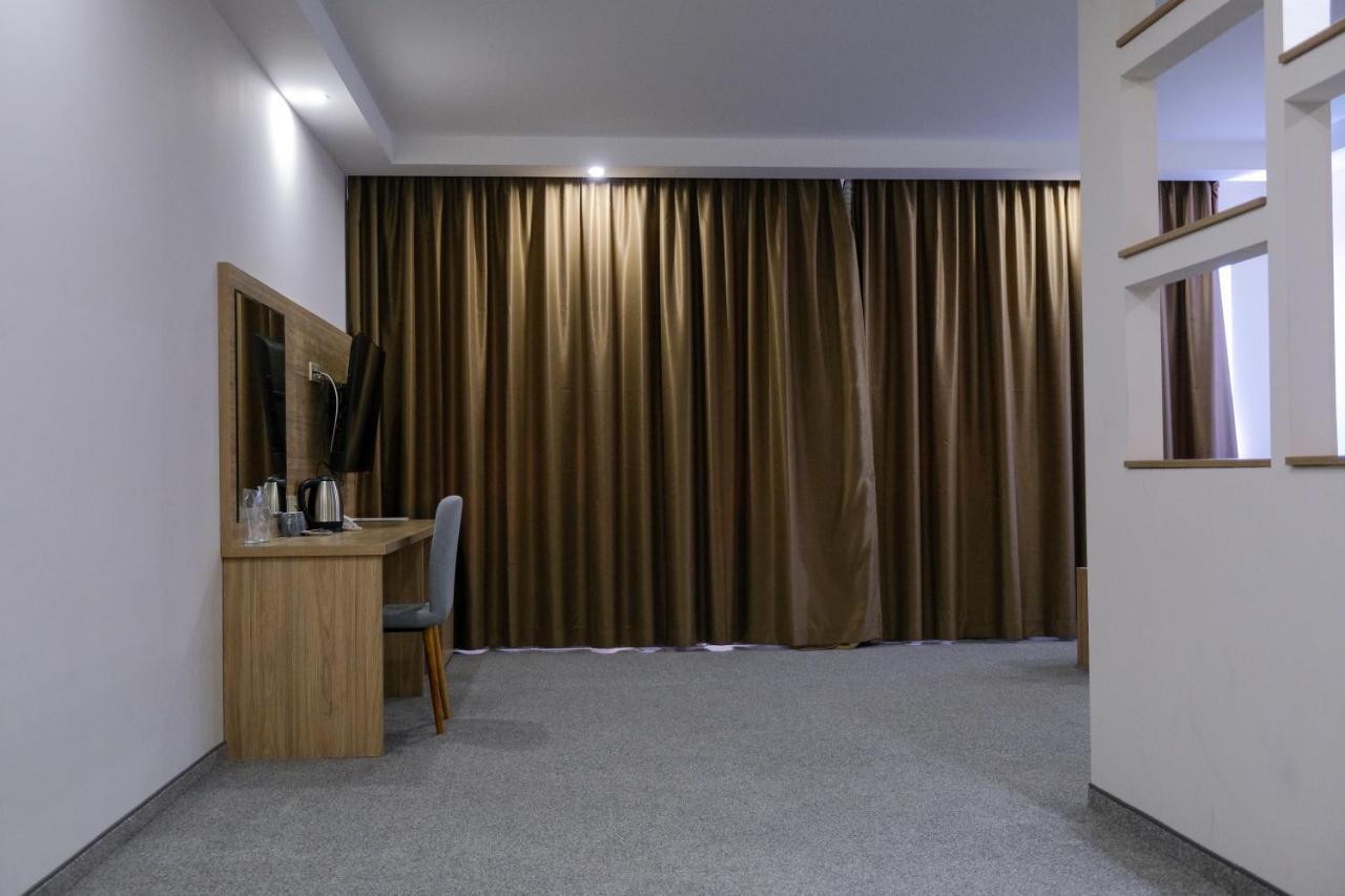 Sps Hotel Plovdiv Ngoại thất bức ảnh