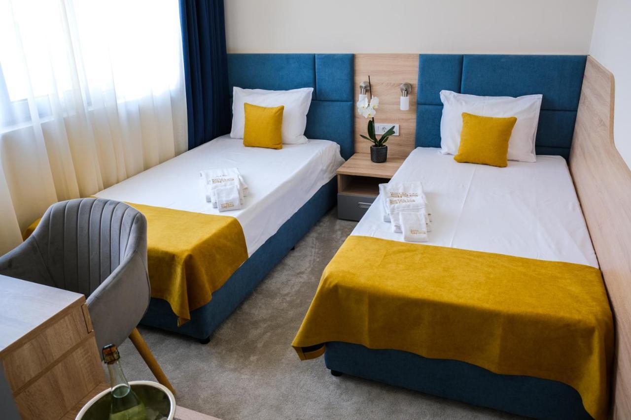 Sps Hotel Plovdiv Ngoại thất bức ảnh