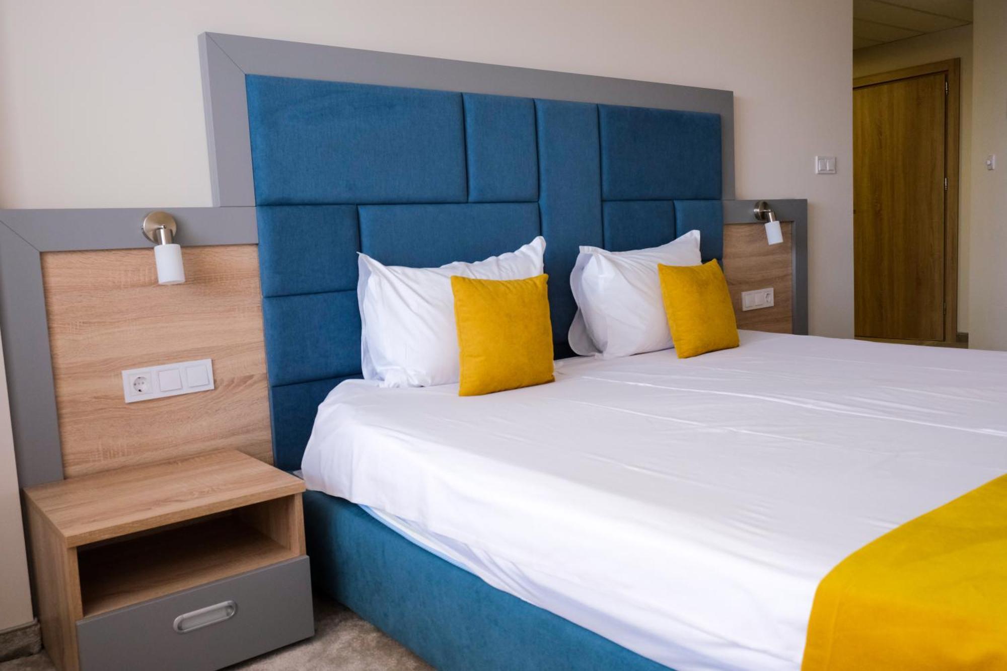 Sps Hotel Plovdiv Ngoại thất bức ảnh